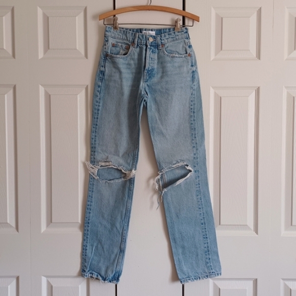 Zara Denim - 100% Cotton ZARA Women's 2 Light Blue Distressed Jeans, Straight Leg. Button Fly